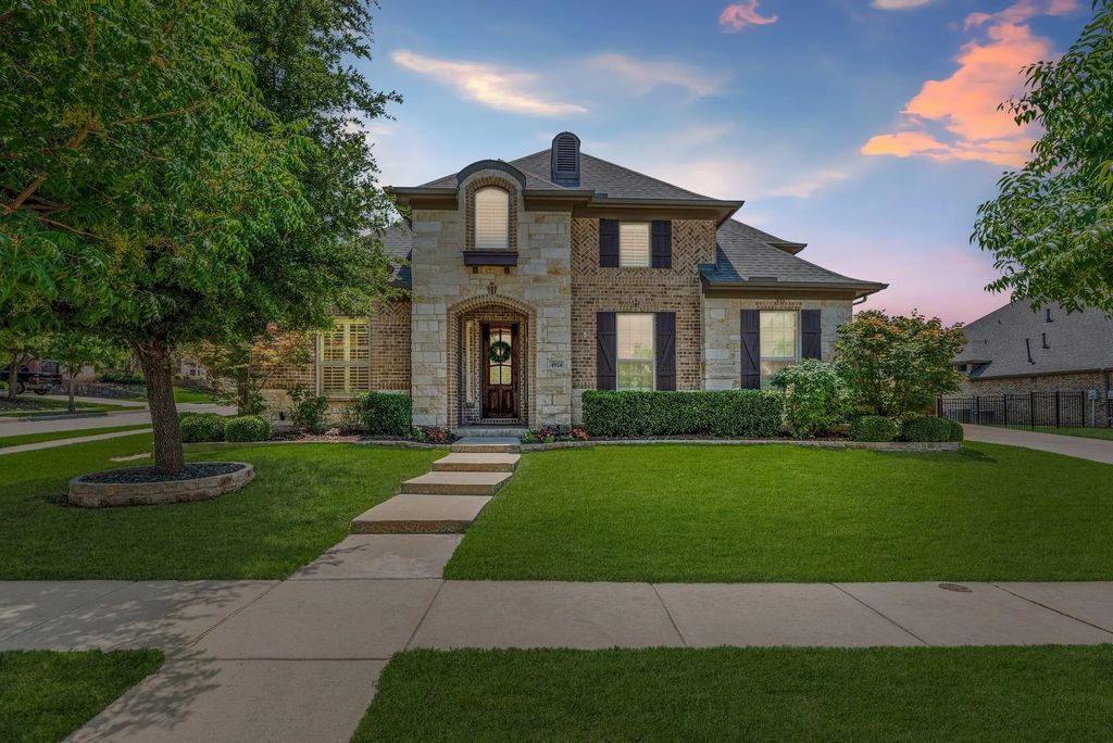 4924 Broiles Court, Fort Worth