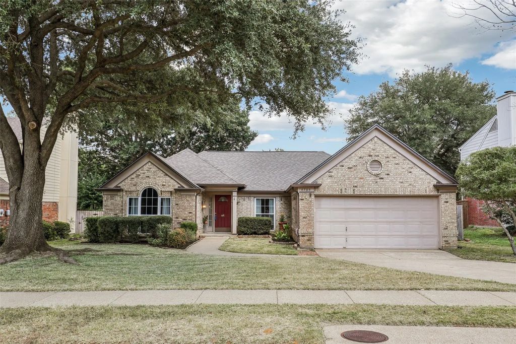 4705 Glenbrook Drive, Grapevine
