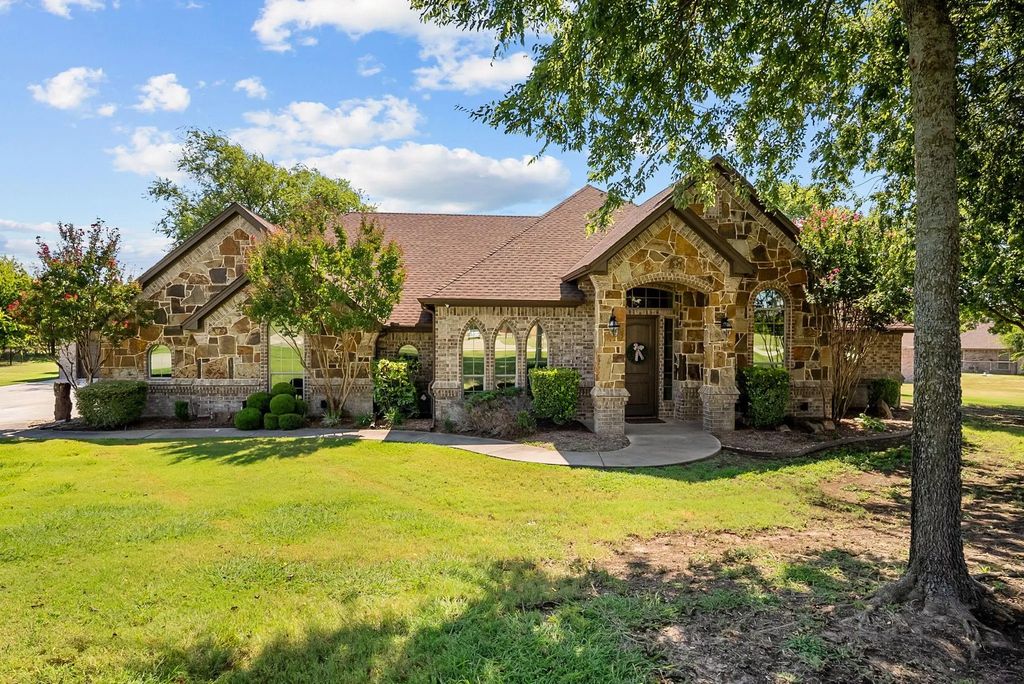 116 Sandstone Lane, Weatherford
