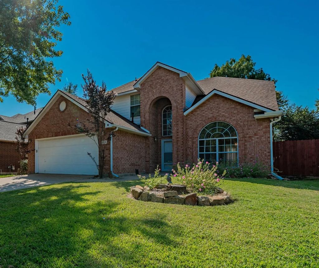 2715 Chatsworth Drive, Grapevine