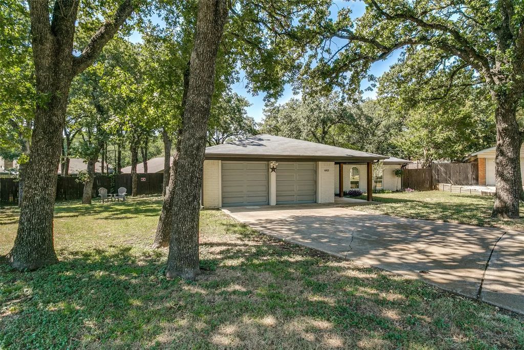 6913 Daniel Court, North Richland Hills
