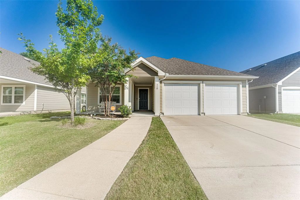 110 Spring Creek Lane, Terrell