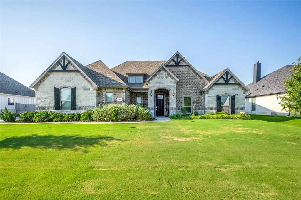 14821 Crystal Spring Drive, Justin