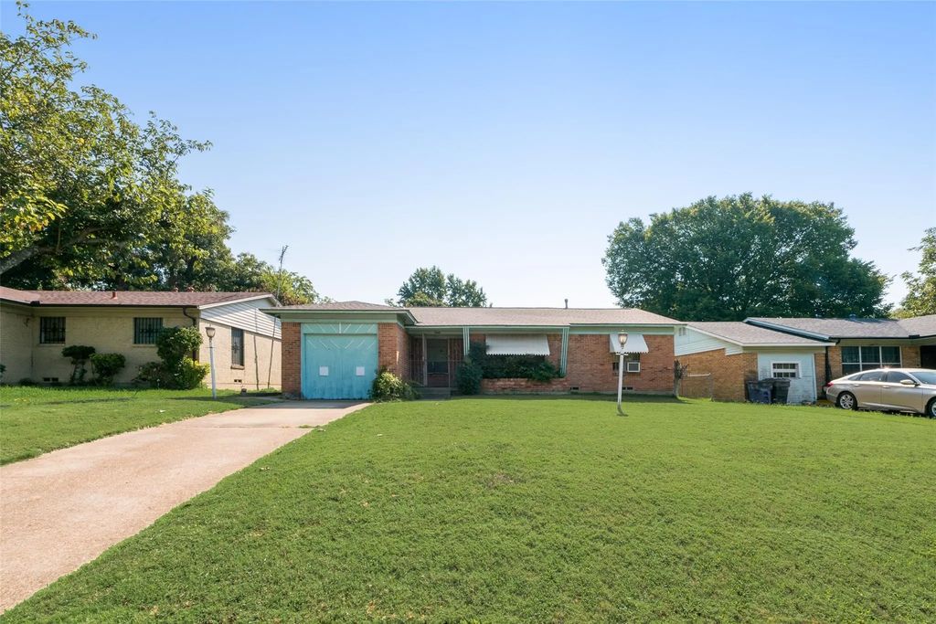 4550 Malden Lane, Dallas