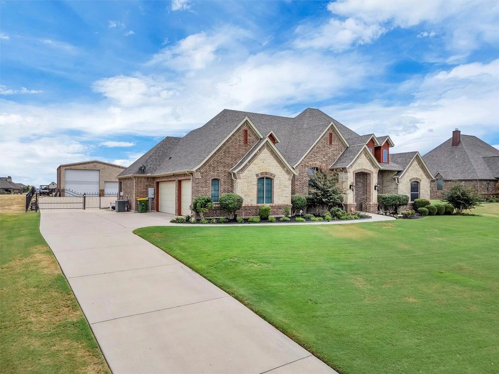 12070 Noelle Way, Fort Worth