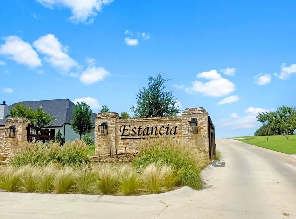 2012 Vaquero Drive, Weatherford