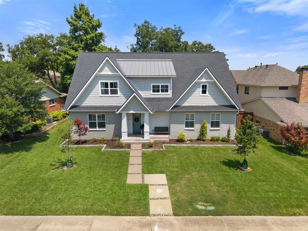 318 Oakcrest Drive, Richardson