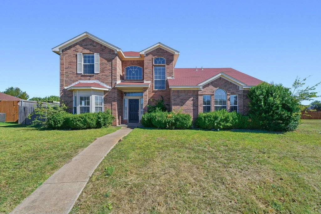 421 Chestnut Lane, DeSoto