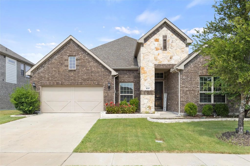 1636 Frankford Drive, Forney