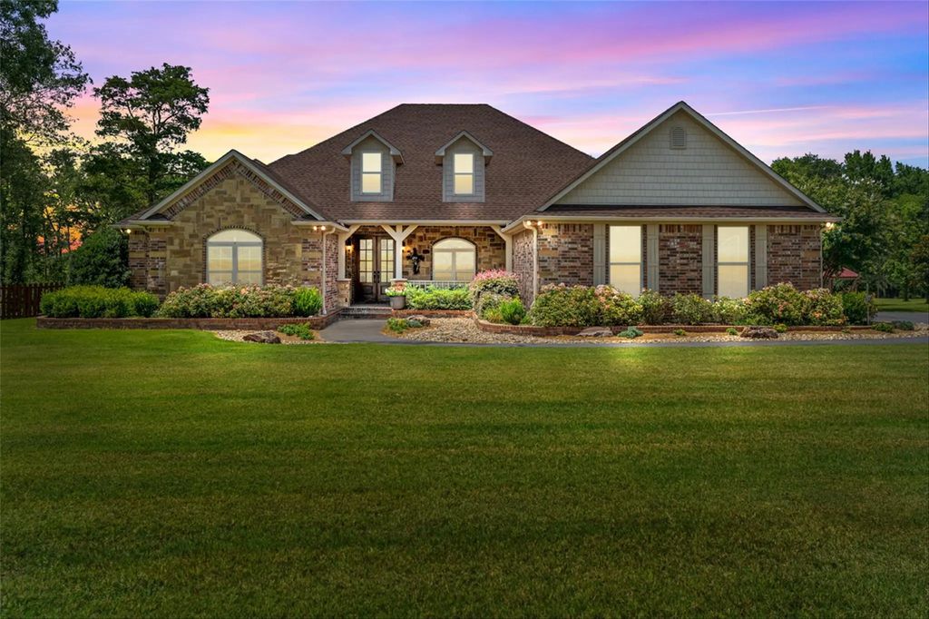 23220 Bridle View Drive, Lindale