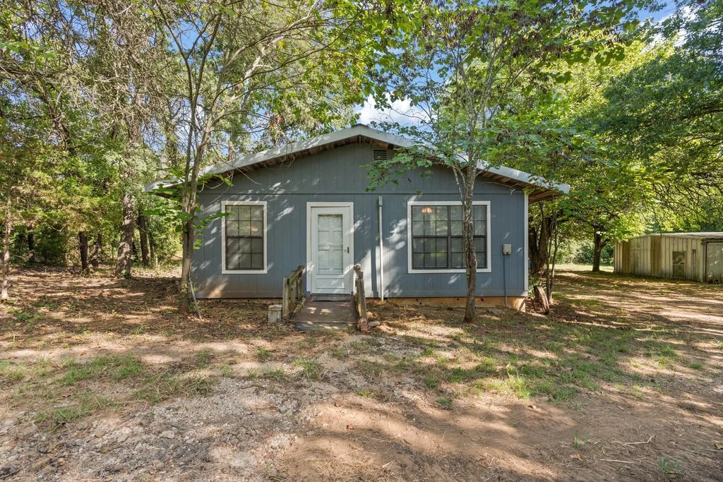 586 Hcr 1414, Covington