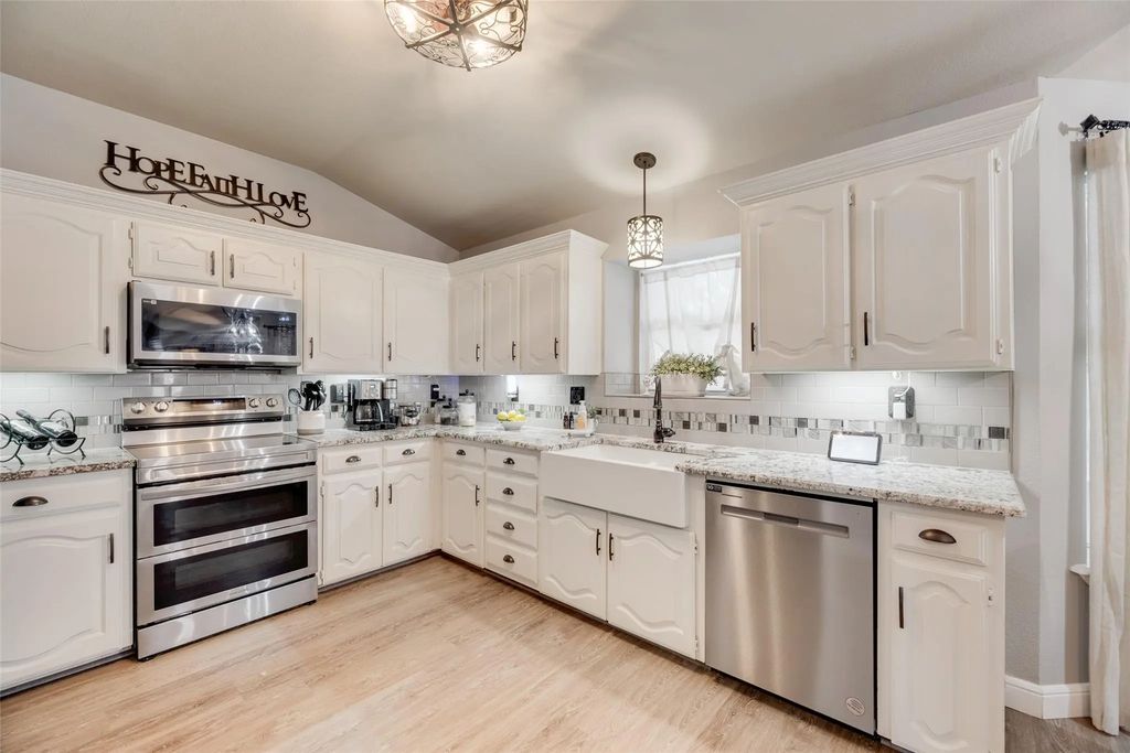 2415 Green Willow Court, Arlington
