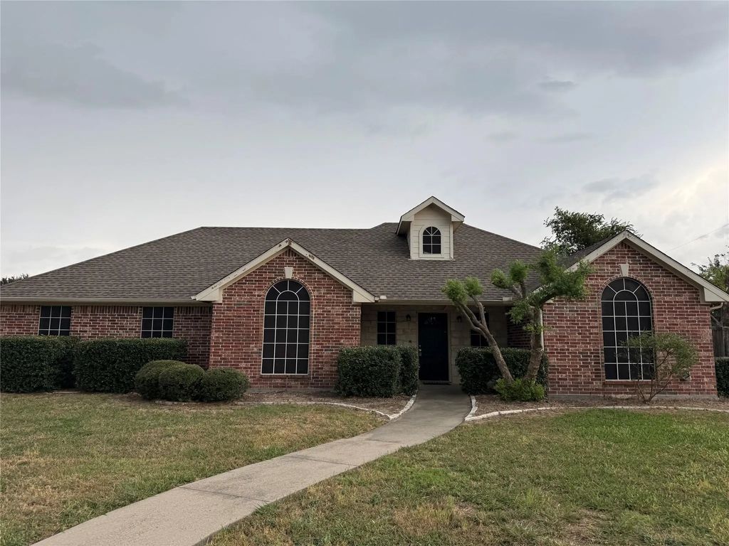 320 S Alabama Street, Celina