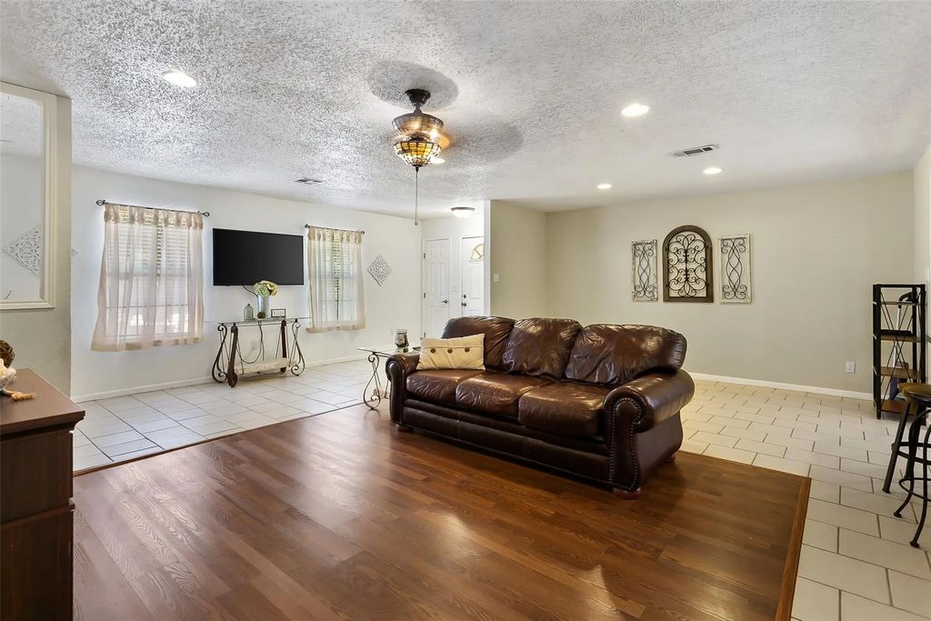 169 Live Oak Drive, Whitney