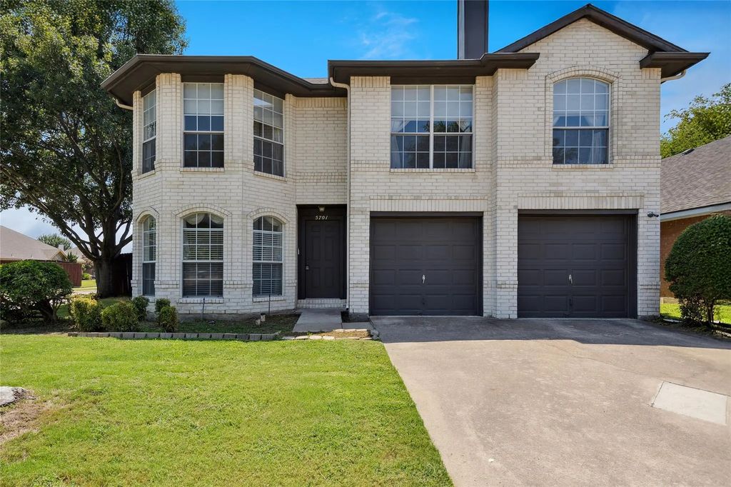 5701 Indian Hill Drive, Arlington