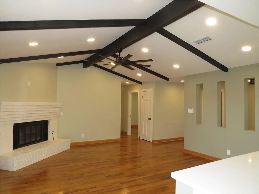 2001 Pembrooke Place, Denton