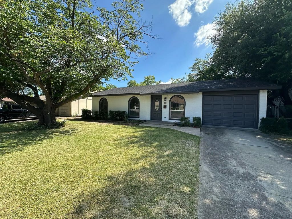 3913 Cambridge Drive, Garland