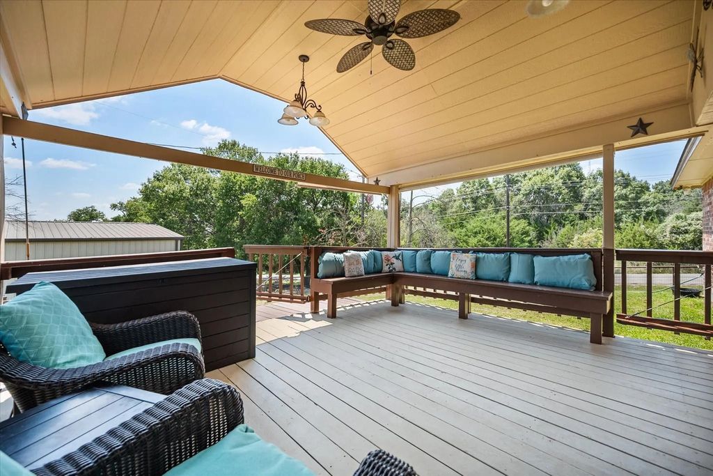 100 Coronado Trail, Weatherford