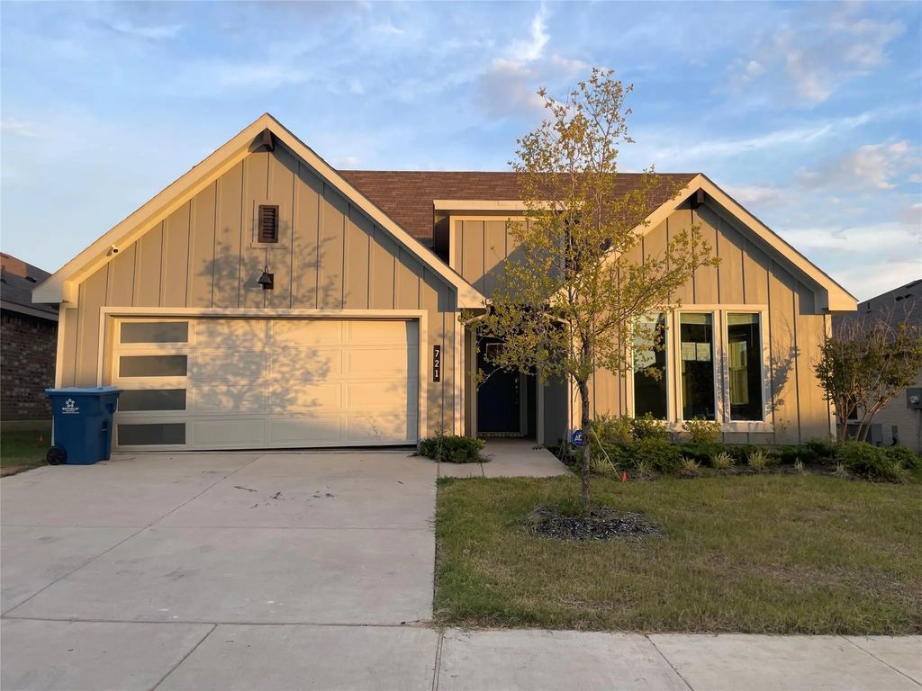 721 Breckenridge Park Drive, Alvarado