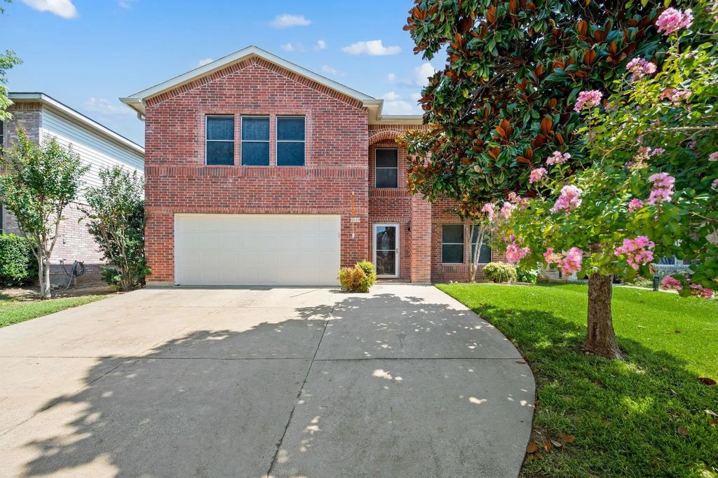 5320 Lansdowne Avenue, Fort Worth