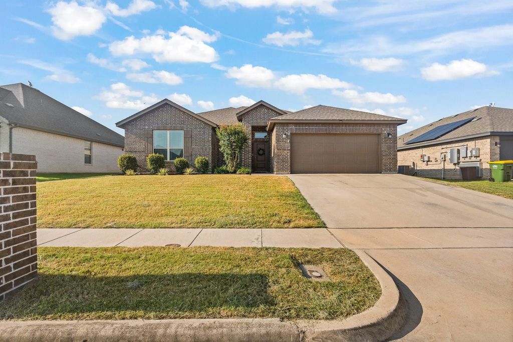 402 Stoneridge Drive, Hillsboro
