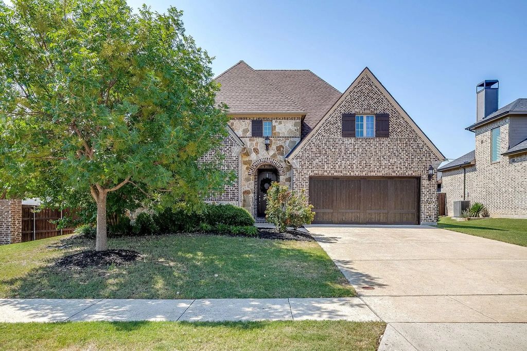 939 Highpoint Way, Roanoke