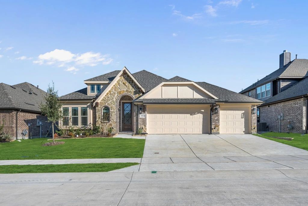 2004 Hickory Chase Lane, Anna