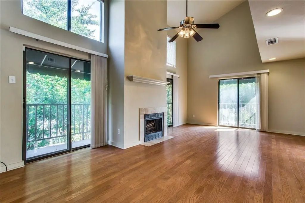 4402 Holland Avenue 201, Dallas