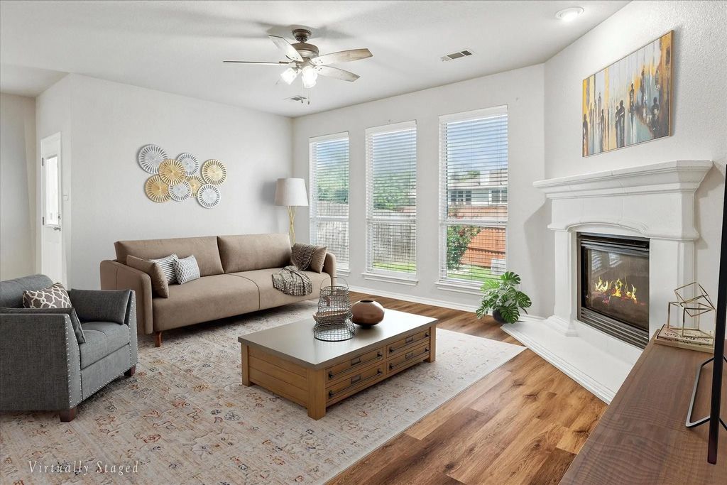 5004 Royal Burgess Drive, Fort Worth