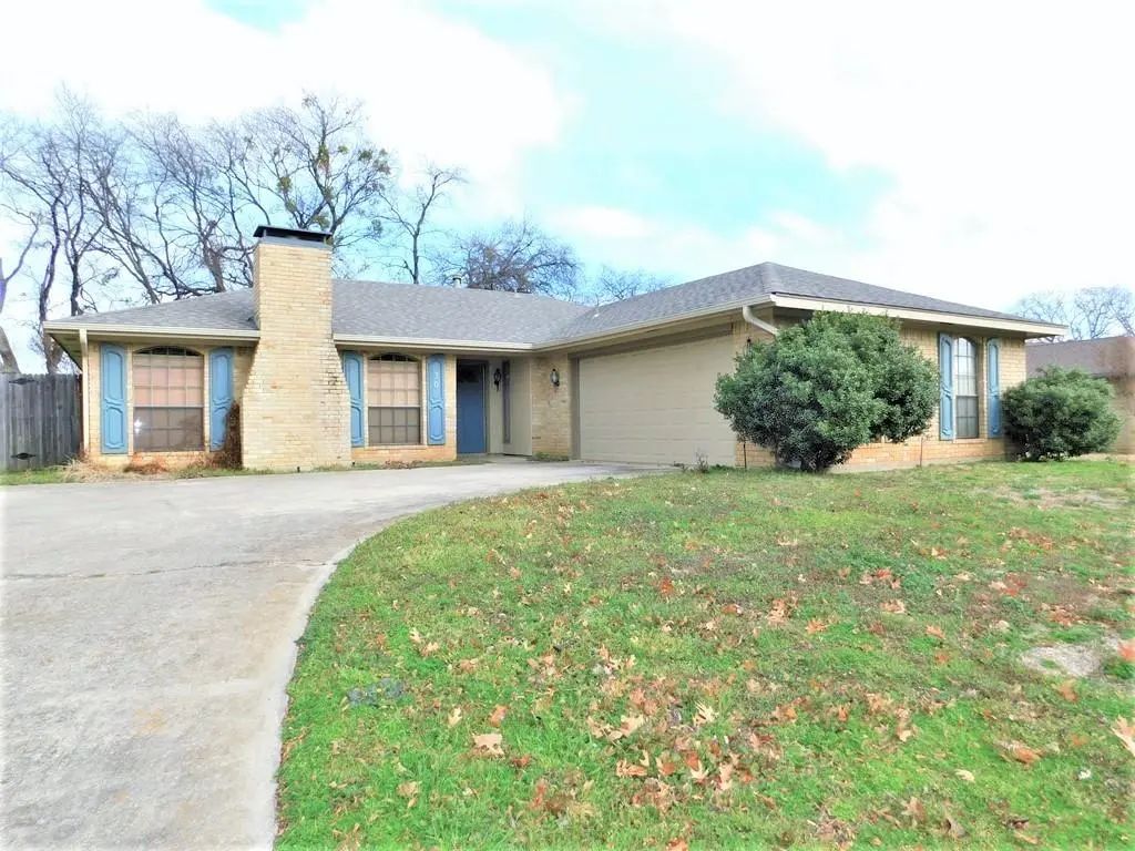 30 Indian Trail, Hickory Creek