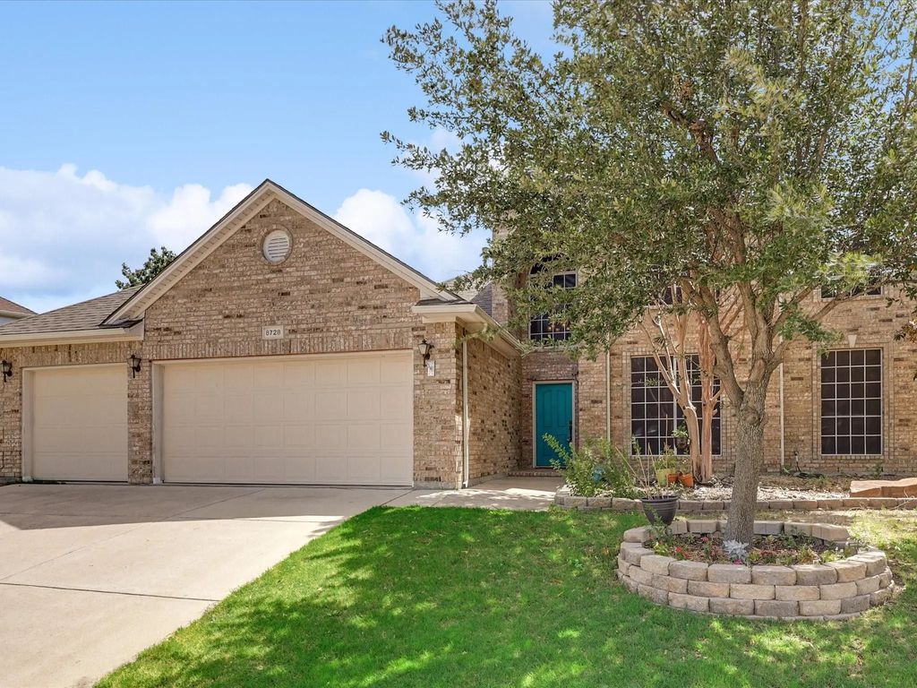 8728 Trace Ridge Parkway, Fort Worth