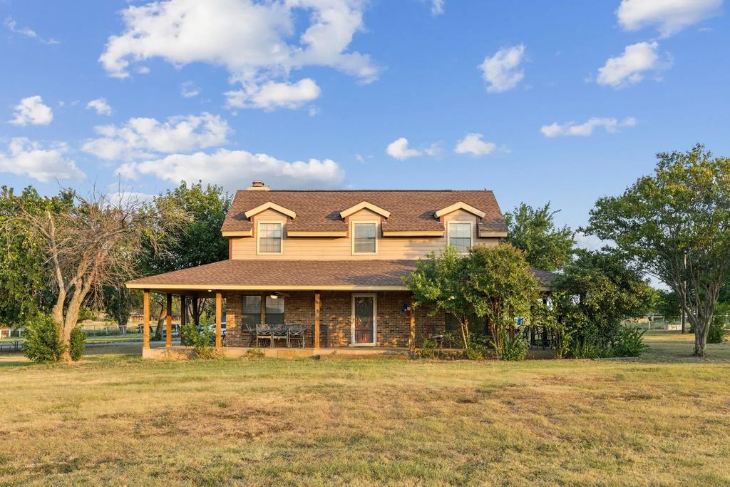 202 Blue Mound Road E, Haslet