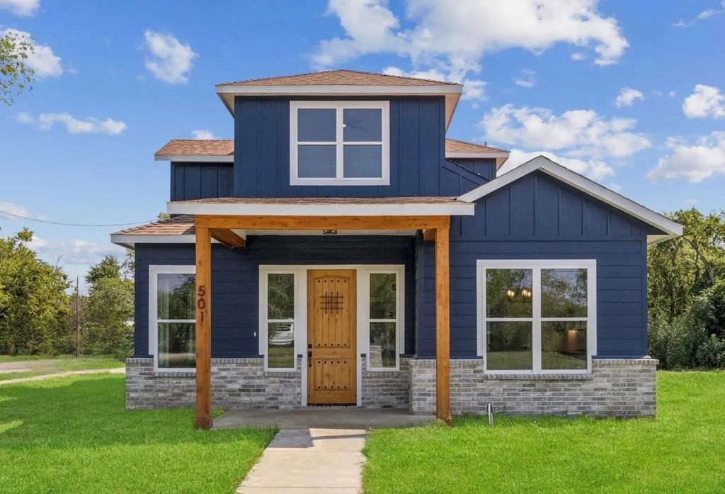 501 Stallings Street, Terrell