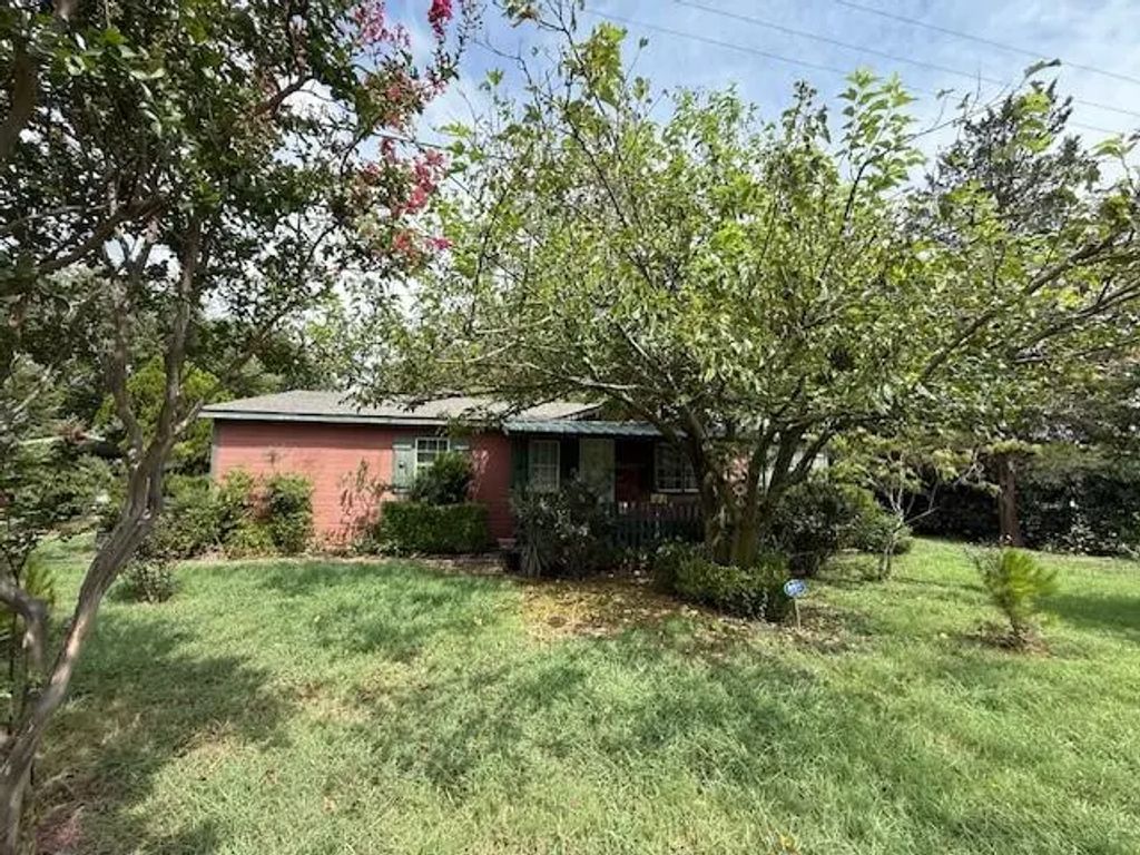 4465 Sistrunk Street, Sherman