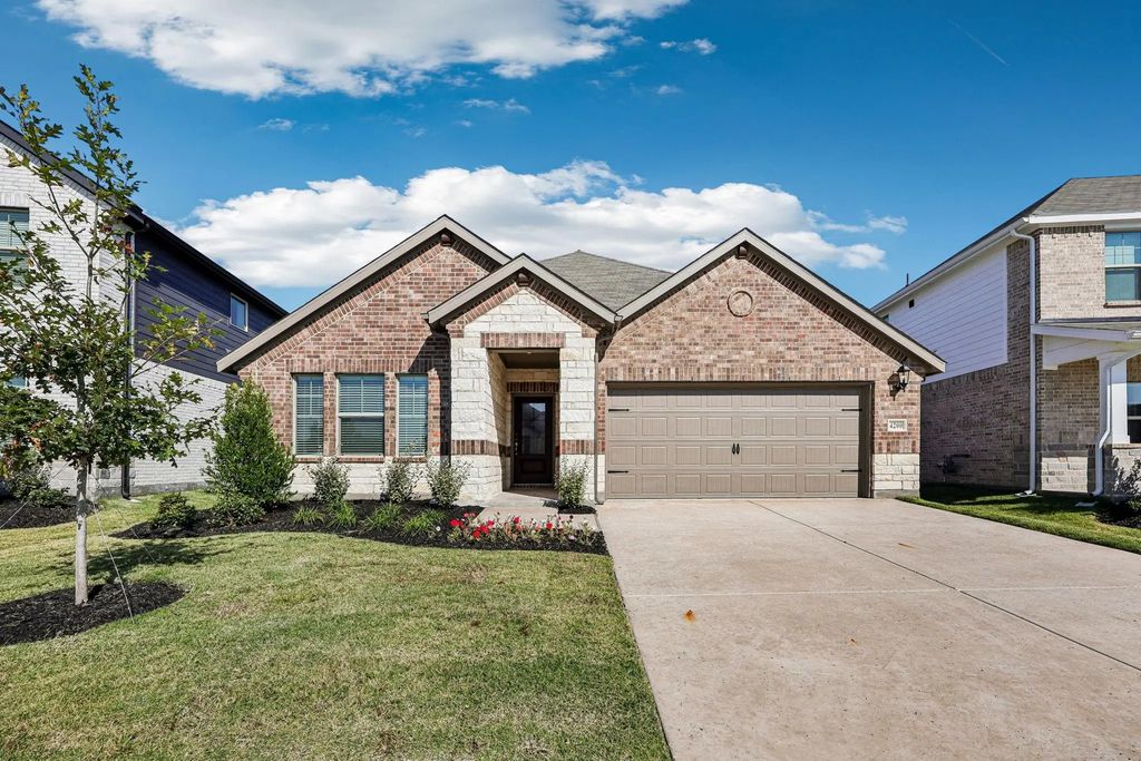 4200 Waco Drive, Farmersville