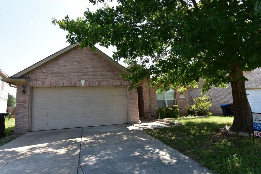 10020 Chapel Rock Drive, Fort Worth