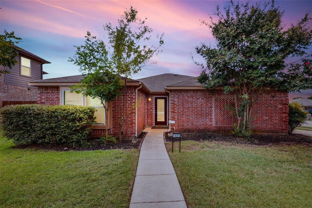 1631 Emily Lane, Seagoville