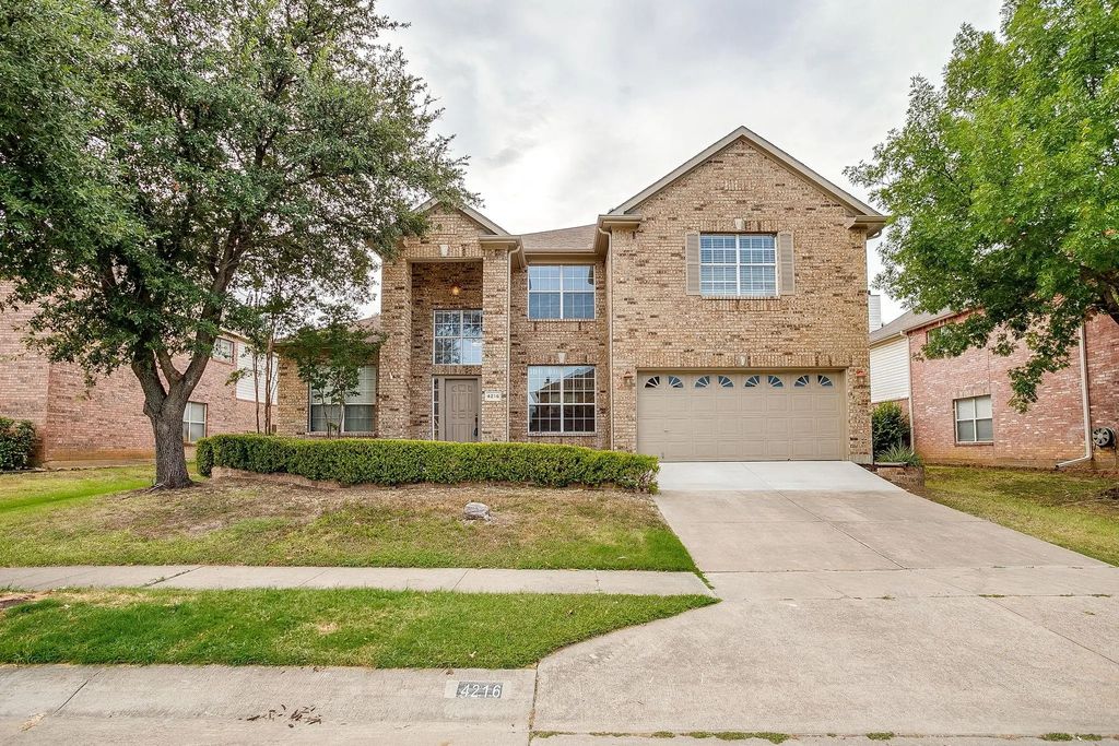 4216 Birch Creek Road, Fort Worth