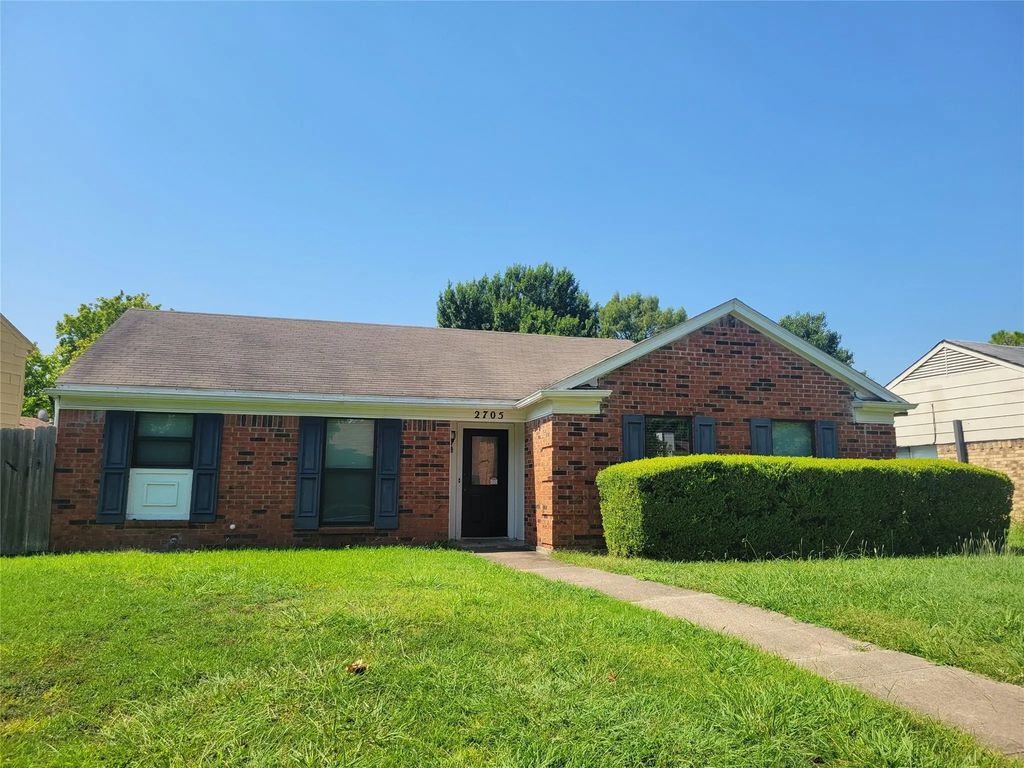 2705 Riviera Drive, Garland