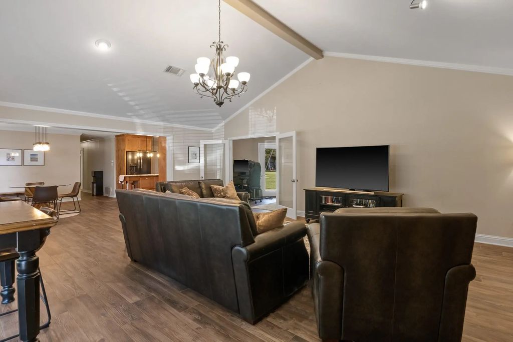 259 County Road 2407, Leesburg