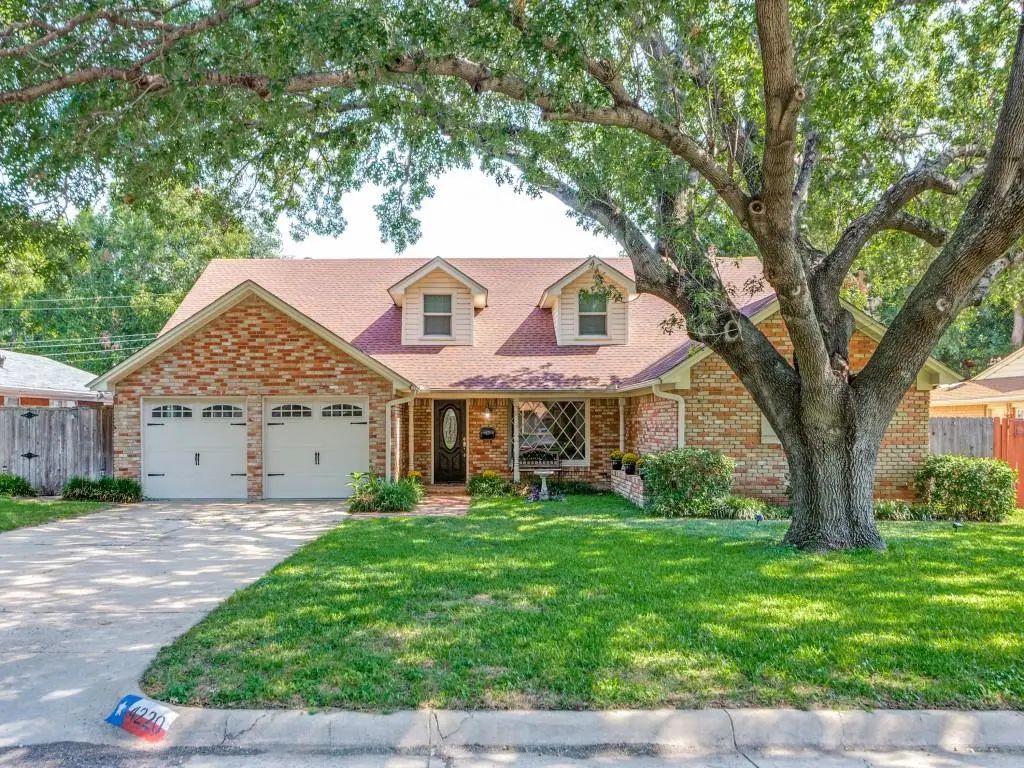 4220 Selkirk Drive W, Fort Worth