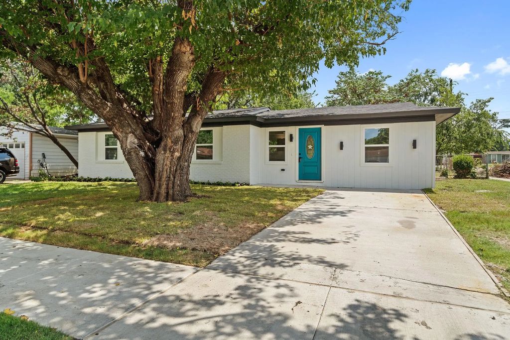 1100 Sunnyvale Drive, Arlington