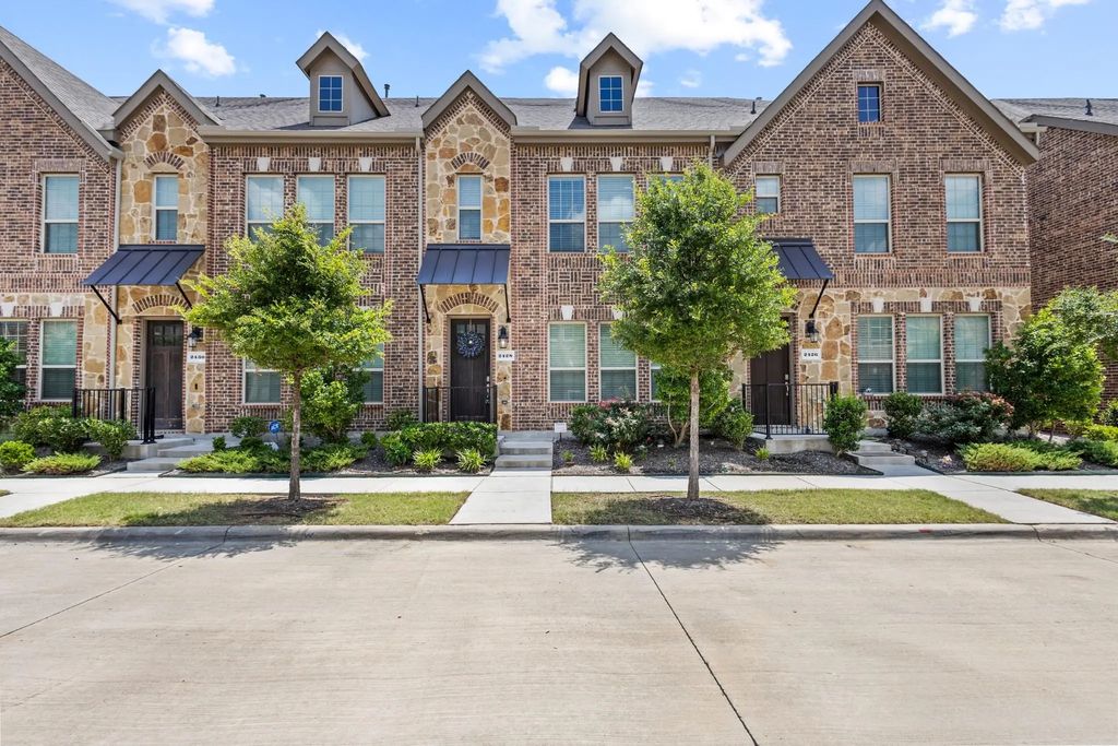 2428 Klamath Drive, Lewisville