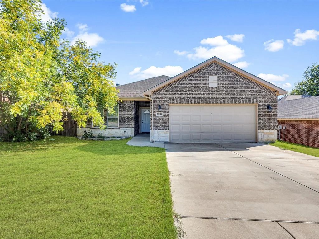 10149 Lone Eagle Drive, Fort Worth