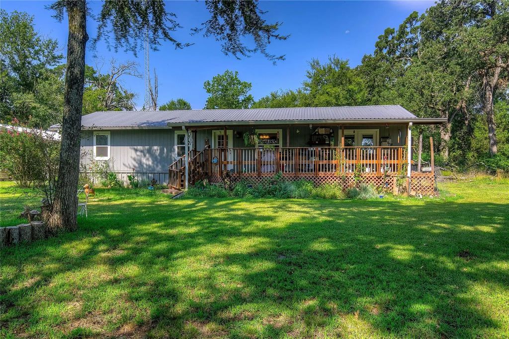 1437 Twin Oak Lane, Wills Point