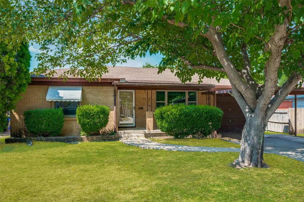 512 Odie Drive, White Settlement