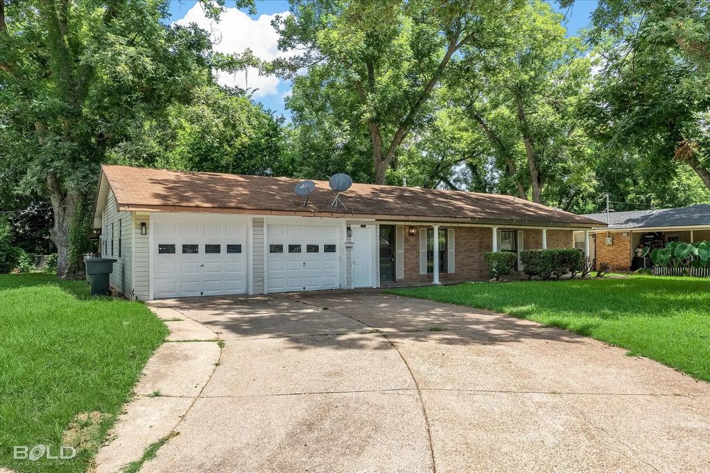 1201 Pecan Lane, Bossier City
