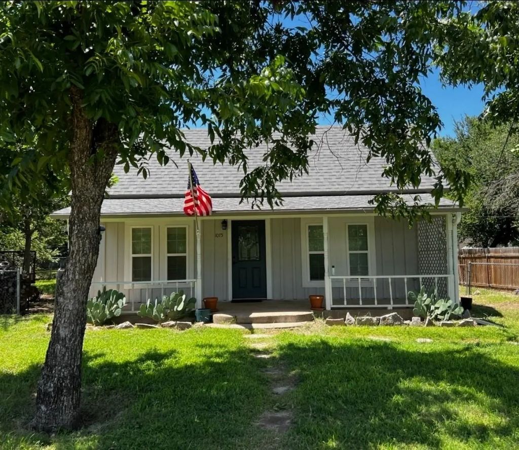 1075 W Pecan Street, Stephenville