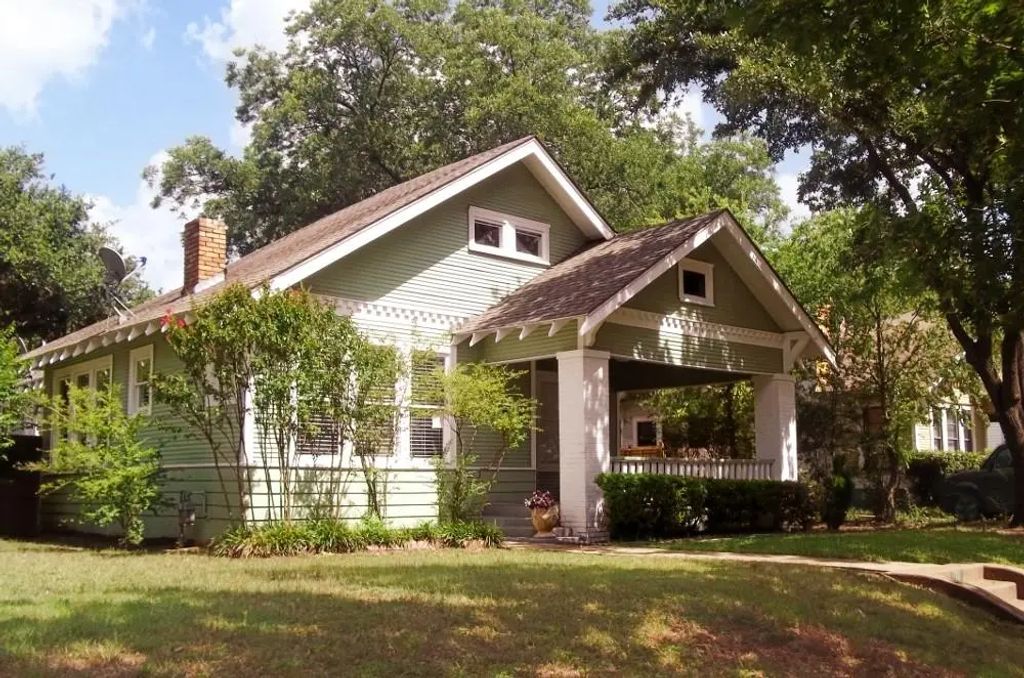 218 N Windomere A, Dallas