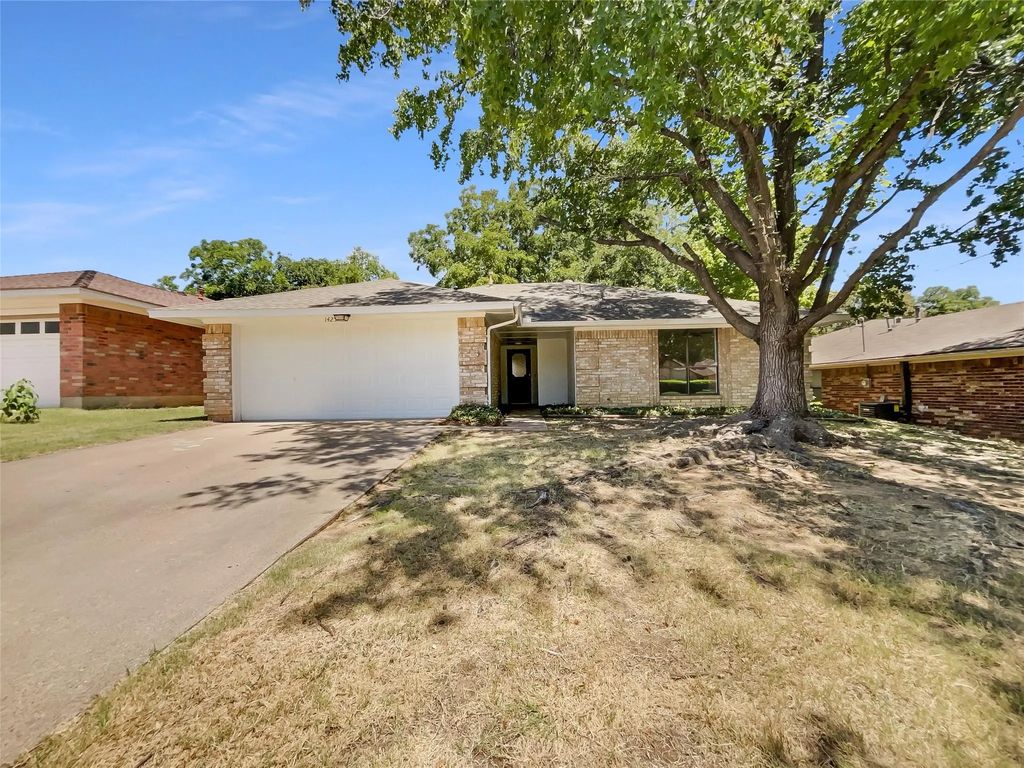 1425 Brenda Drive, Irving